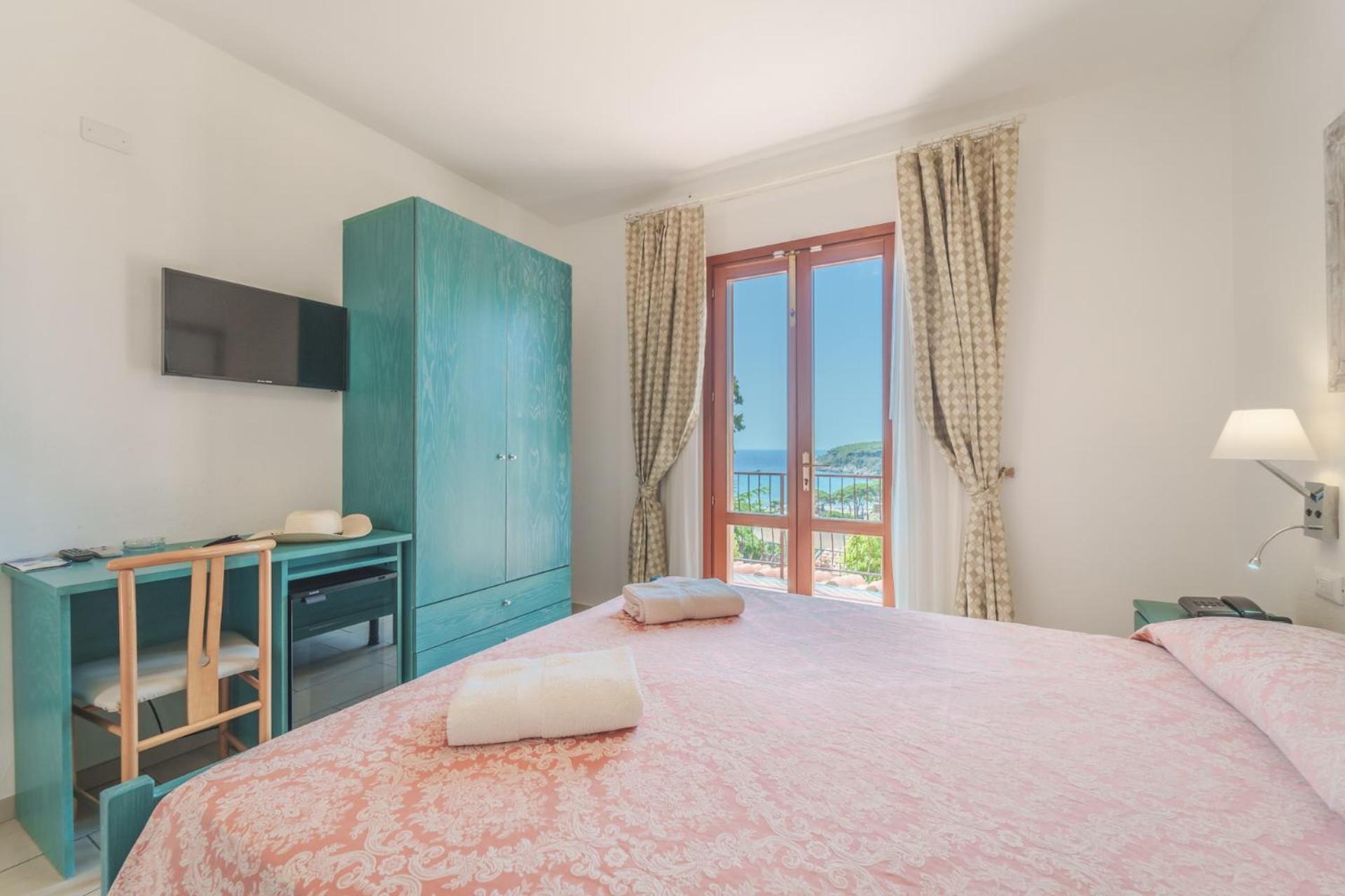 Hotel Lo Scirocco Fetovaia Exteriér fotografie